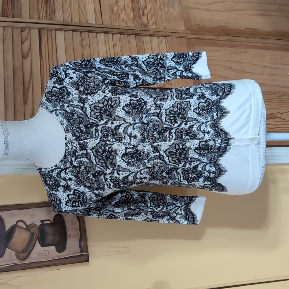ROZ & ALI Floral Paisley Black & White Button Sweater Lightweight 3/4 Sleeves XS